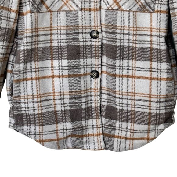 Fashion Nova Small women Plaid Fall Classic Shacket Flannel Brown and beige - Picture 6 of 6